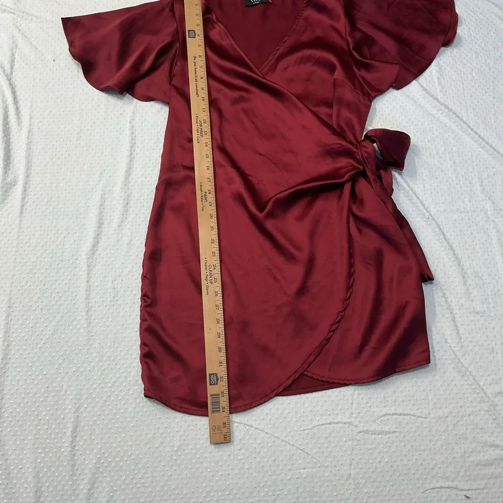 Vici Frame of Mind Burgundy Satin Wrap Dress Size LARGE